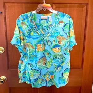 Women’s plus tropical blouse